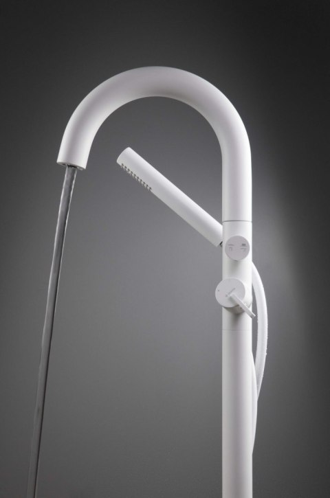 Deante Bateria wannowa wolnostojąca z zestawem prysznicowym Deante Bateria wannowa wolnostojąca z zestawem prysznicowym